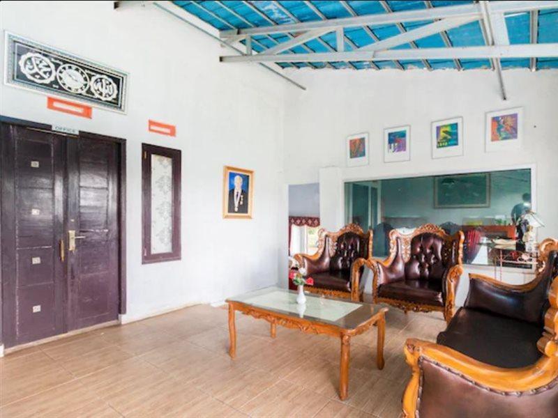 Reddoorz Plus At Grand Yustik Sukabumi Exterior foto